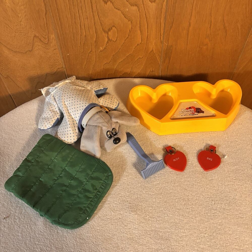 Vintage 1986 Tonka Pound Puppies Small Stuffed Animal Bowl Bone & Accessories